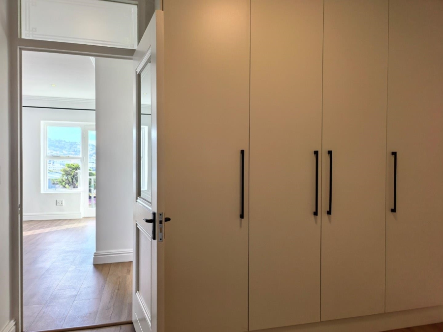 To Let 2 Bedroom Property for Rent in Oranjezicht Western Cape